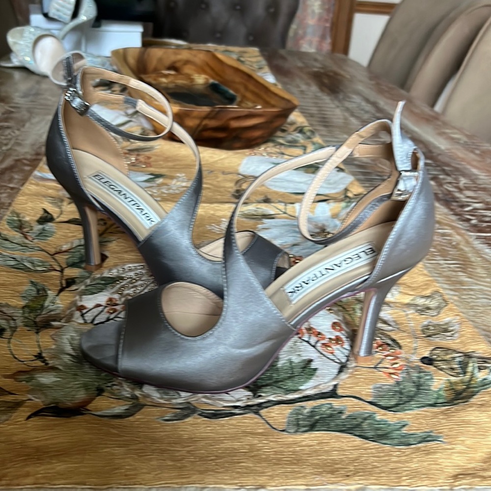 Very comfortable satin shoes worn once for an event.